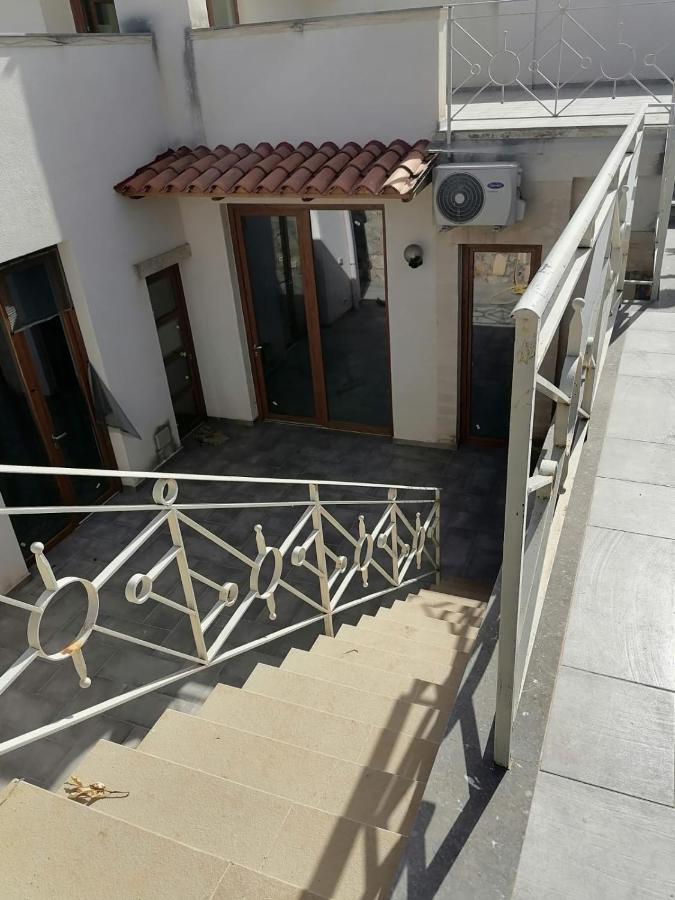 Al Tempio Della Pace Hotel Carini Exterior photo